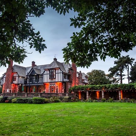 Inglewood Manor Hotell Ledsham  Eksteriør bilde