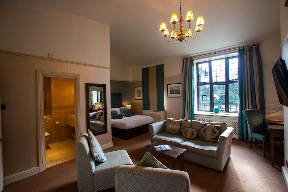 Inglewood Manor Hotell Ledsham  Eksteriør bilde