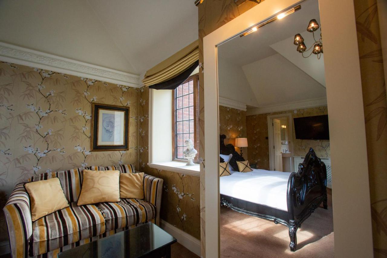 Inglewood Manor Hotell Ledsham  Eksteriør bilde